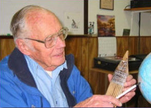 American World War II veteran - eyewitness Duane Hodgkinson - 